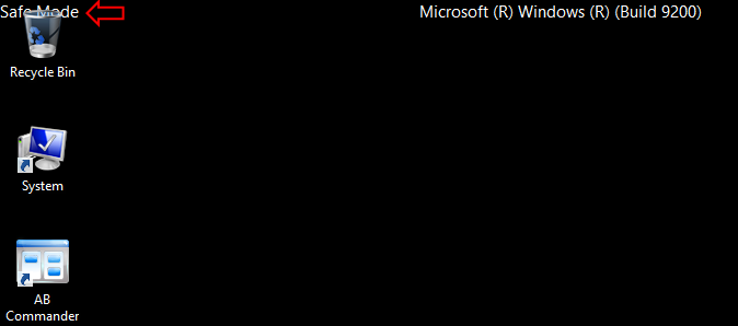 A part of the Windows 8 desktop in the safe mode